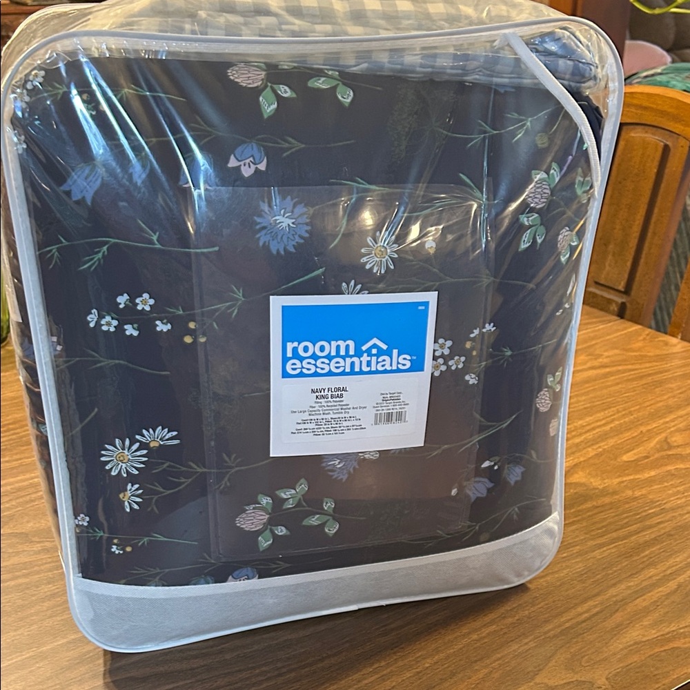 Room Essentials Navy Floral Comforter Set with Blue and Green Accents